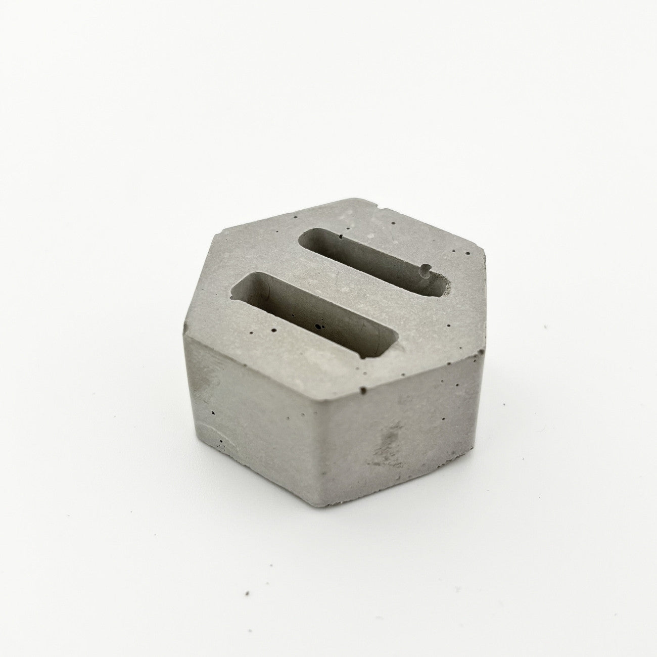 Betonový stojánek na prstýnky | HEXA
